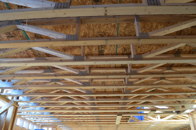 Installing floor trusses (and trusses vs. joists) NewlyWoodwards