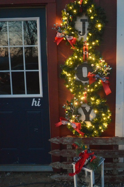 DIY Christmas trio wreath JOY11