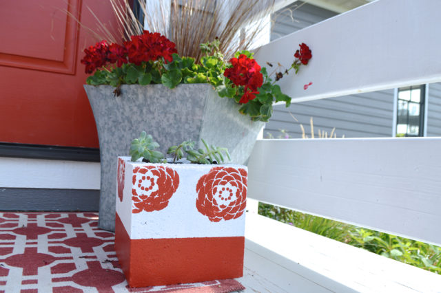 Make a DIY planter from a concrete block - NewlyWoodwards