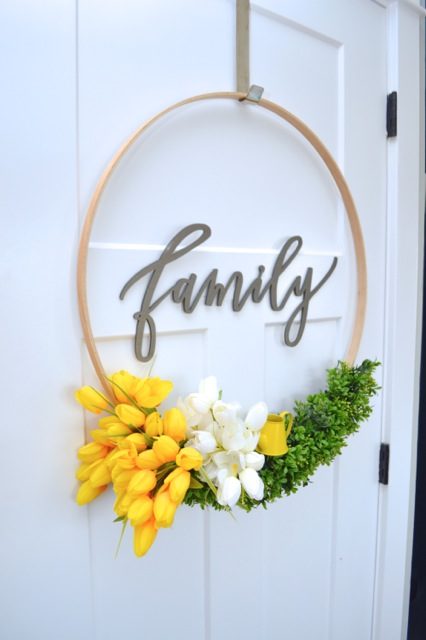 Simple spring tulip wreath with embroidery hoop